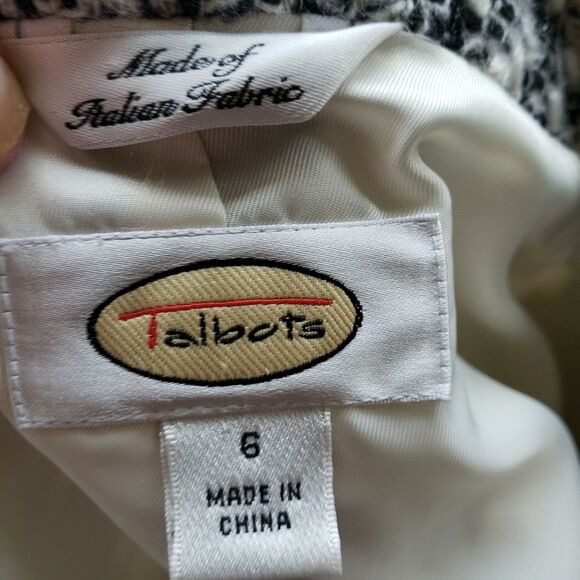 Talbots Women's Vintage Tweed Button Front Blazer Pockets Italian Fabric Sz 6 - Picture 3 of 4